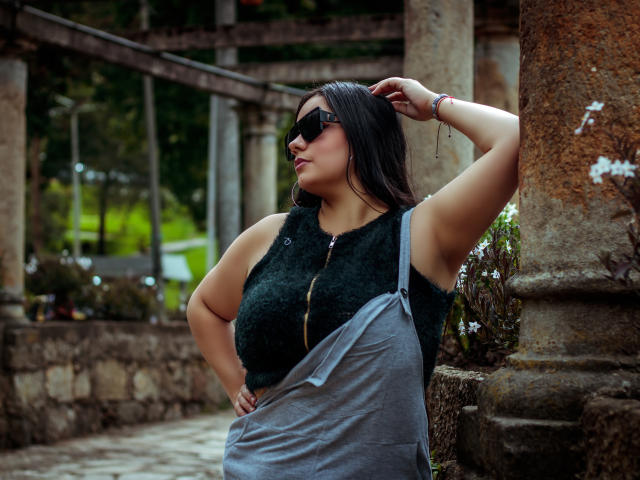 AshleyBiker - Live porn &amp; sex cam - 18526610