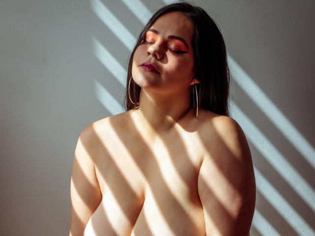 AshleyBiker - сексуальная веб-камера в реальном времени - 18526866