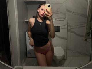 AlikaJeff - Live porn &amp; sex cam - 18529534