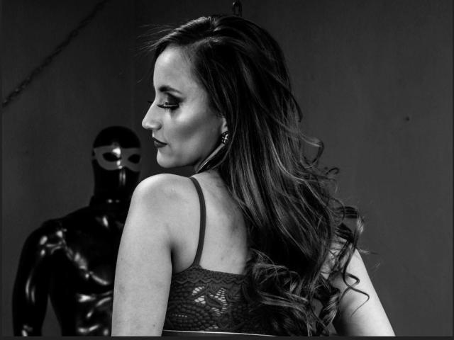 LindsayXAllegra - פורנו בשידור חי ומצלמת סקס - 18530518