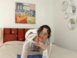 SereneClarks - Live porn &amp; sex cam - 18530658