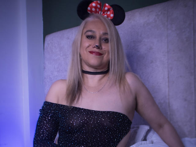 BlackMoonn - сексуальная веб-камера в реальном времени - 18538450