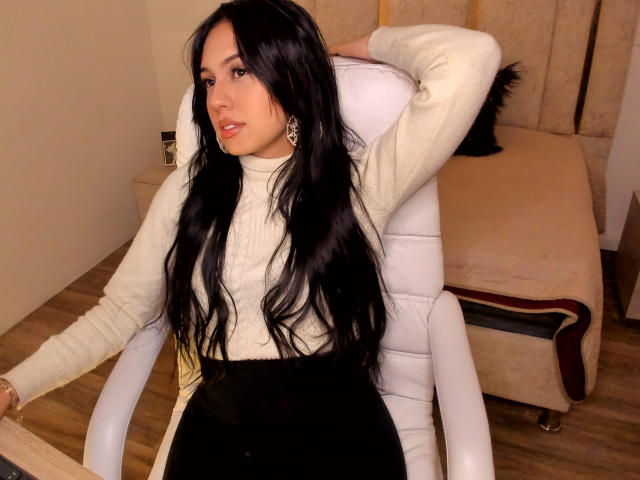 Irinna - Live porn &amp; sex cam - 18546410