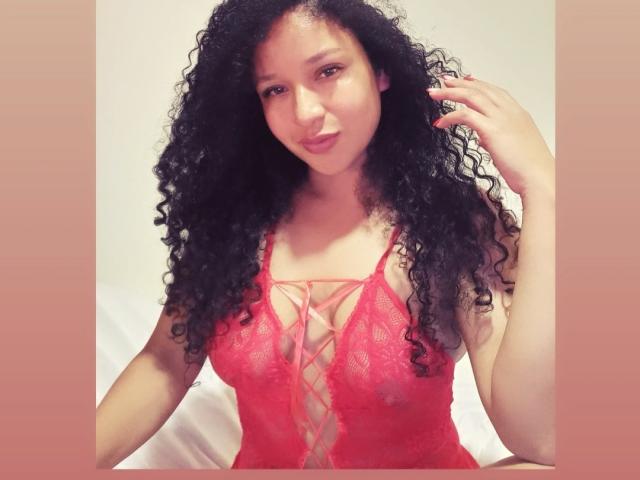 MelaniMouille - ライブポルノ&amp;セックスカム - 18549962