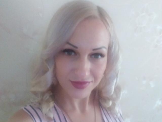 WhiteQueenX - Sexe cam en vivo - 18550930