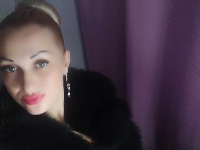 WhiteQueenX - Camera khiêu dâm &amp; quyến rũ trực tiếp - 18550966