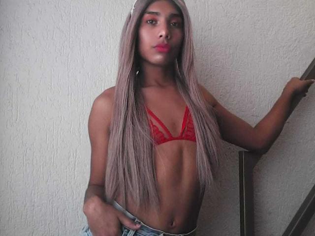 MadisonQueen - Live porn &amp; sex cam - 18551854