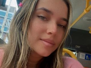 CelesteMitchell - Live porn &amp; sex cam - 18556090