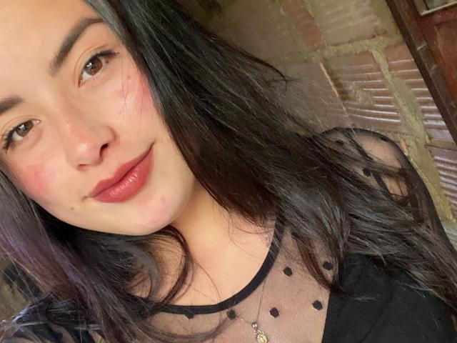 MiaPetra - Live porn &amp; sex cam - 18557210