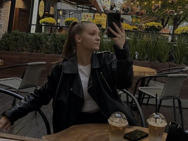 DoraXKitty - Live porn &amp; sex cam - 18557710