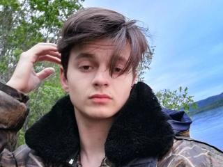AlfredXSmile - Live porn &amp; sex cam - 18569642