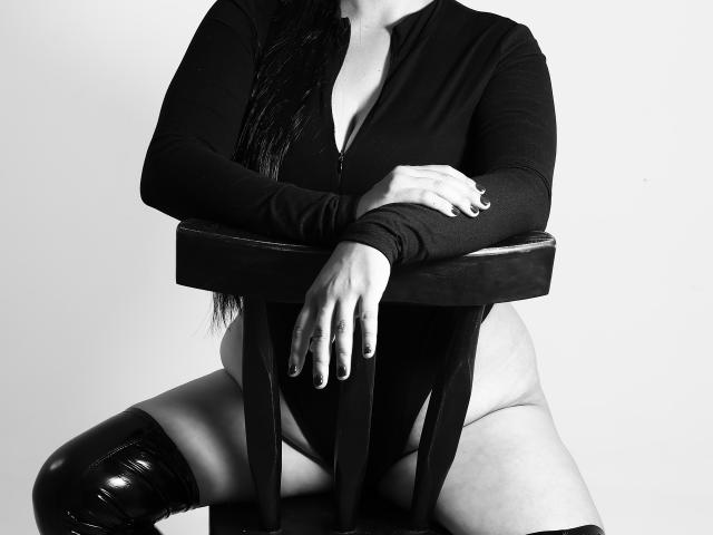 CarolineAkimov - Live porn &amp; sex cam - 18570198