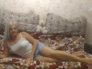 AllieDella - Live Sex Cam - 18574942