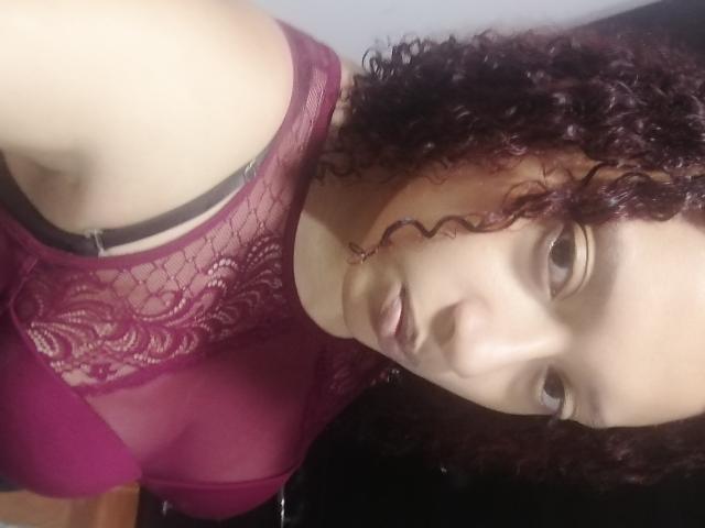 VioletaSwitch - Live porn &amp; sex cam - 18582834