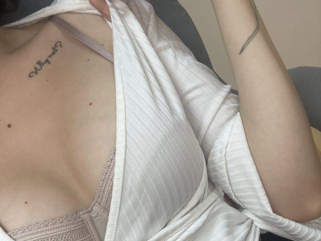 ImAmelie - Live porn &amp; sex cam - 18583470