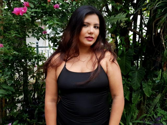 LucyDumont - Live Sex Cam - 18584542