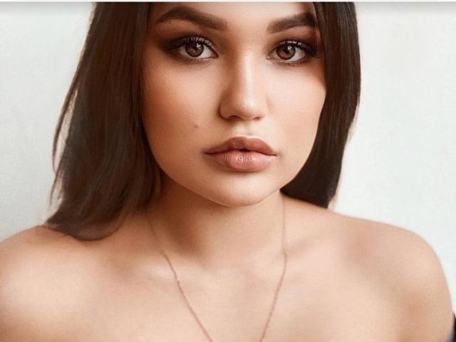 CharmedWow - сексуальная веб-камера в реальном времени - 18586842