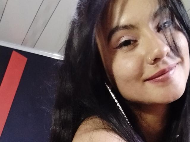 JulietaXRuso - Élő pornó és szexkamera - 18594694