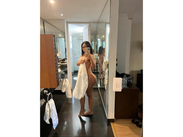 JhoanJenner - Live sex cam - 18598498