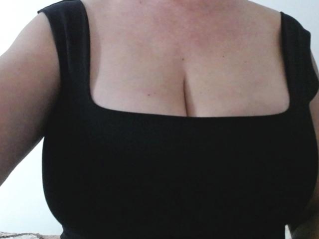 VictoriaKim - פורנו בשידור חי ומצלמת סקס - 18606778