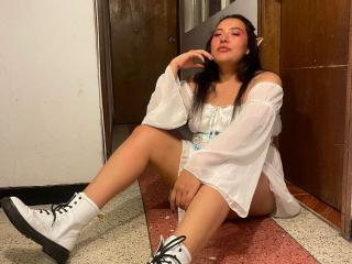ZarahTaylor - Live porn &amp; sex cam - 18607690