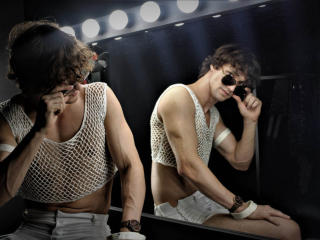 DirtyBoss - Live porn &amp; sex cam - 18609218