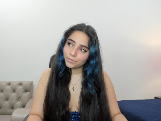 EvaMoretti - Camera khiêu dâm &amp; quyến rũ trực tiếp - 18612106