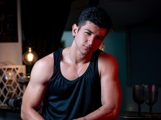 ZackCooper - Sexe cam en vivo - 18615942