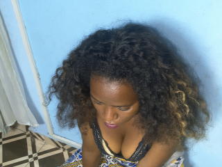 YaraVanilla - Live porn &amp; sex cam - 18620598