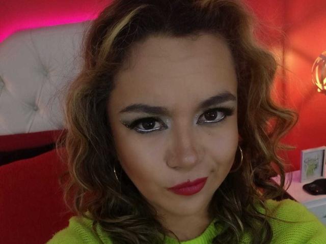 NaugthyCurvy - Live porn &amp; sex cam - 18623246