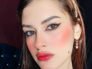 SophieLamis - Live porn &amp; sex cam - 18626570