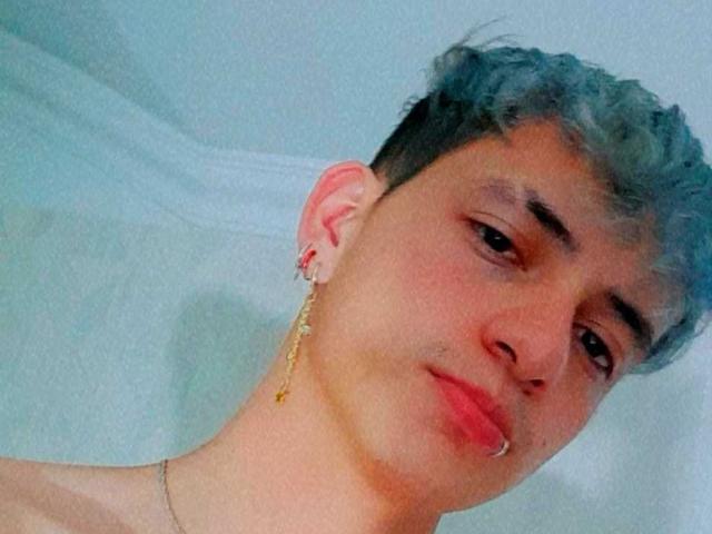 BastianLeonis - Live porn &amp; sex cam - 18626986