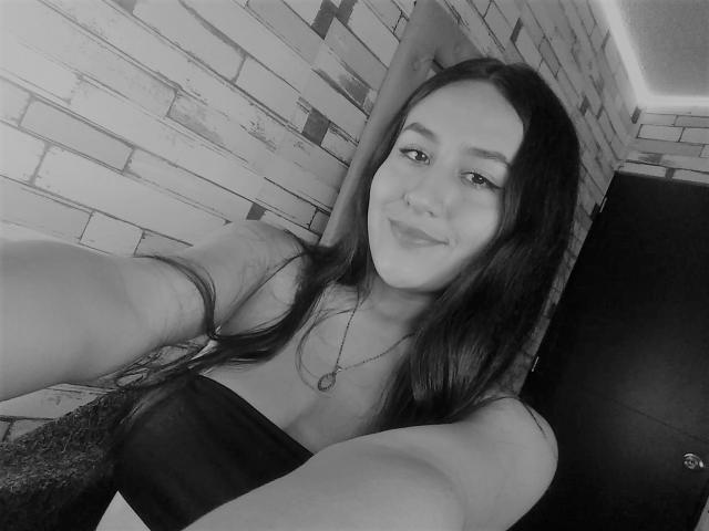ValentinaEcker - פורנו בשידור חי ומצלמת סקס - 18627898