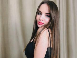 CharmingVixeny - Live Sex Cam - 18628074