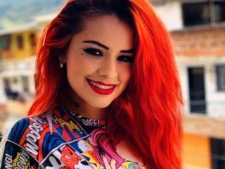 EmilySaenX - Live porn &amp; sex cam - 18628402