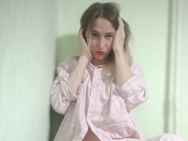 Saveta - Live porn &amp; sex cam - 18630138