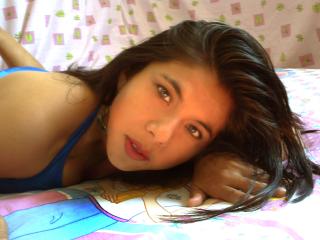 Sexycarmen - Cam hard avec cette MILF (Mother I'd Like to Fuck) french sud américaine sur Xlove 