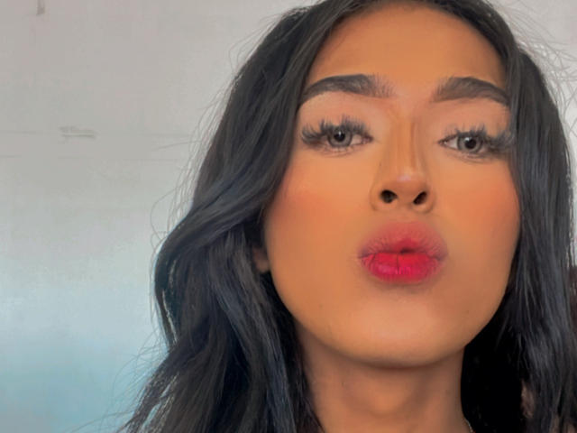 SweetKhloeTs - Live porn &amp; sex cam - 18631642