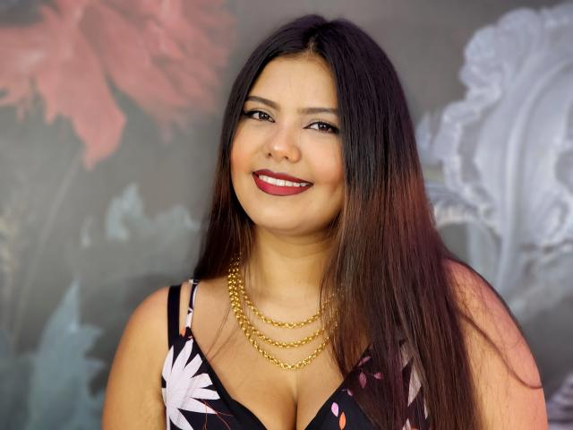 LucyDumont - Porno na żywo i seks kamera - 18632010