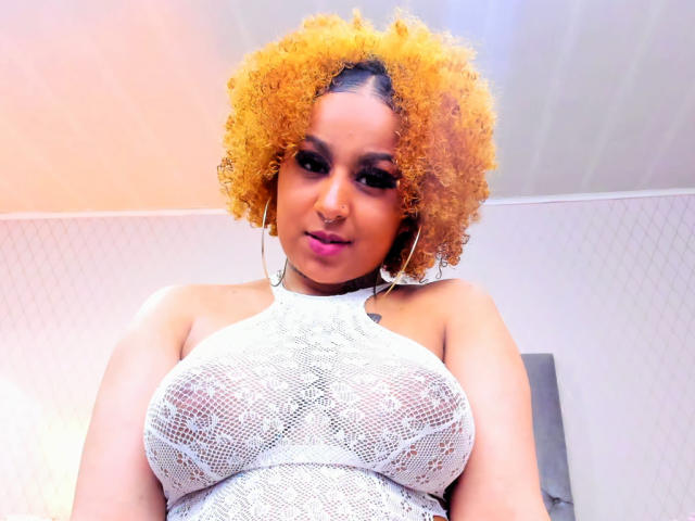 NicolettaCortez - Live porn &amp; sex cam - 18636014