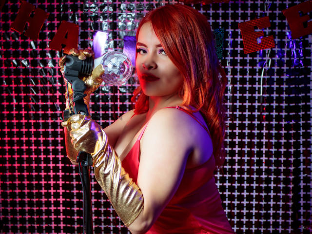 EmilyCortez - сексуальная веб-камера в реальном времени - 18636934