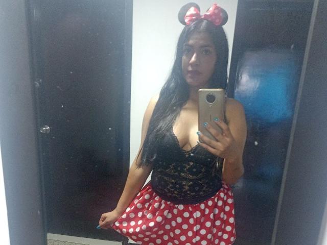 ArianithaXox - Live sex cam - 18638774