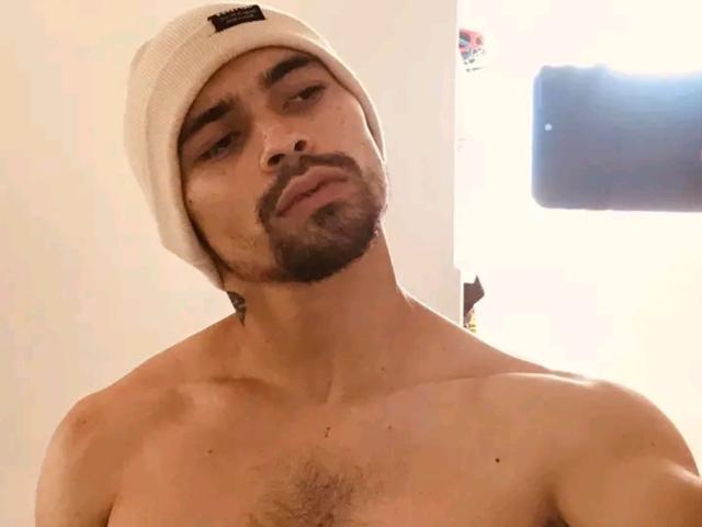 CamiloAndreus - Live porn &amp; sex cam - 18640754