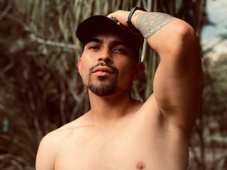 CamiloAndreus - Live porn &amp; sex cam - 18640826