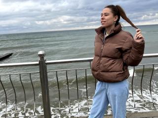 KiraRobberts - Live porn &amp; sex cam - 18643390