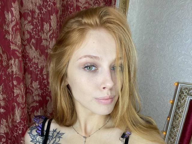 LissyAndAlex - Live Sex Cam - 18646170