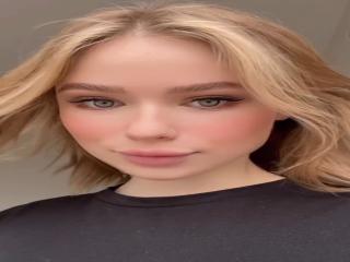 SofiaBon - Live porn &amp; sex cam - 18646930