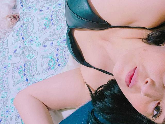 LizzyMontana - сексуальная веб-камера в реальном времени - 18647642