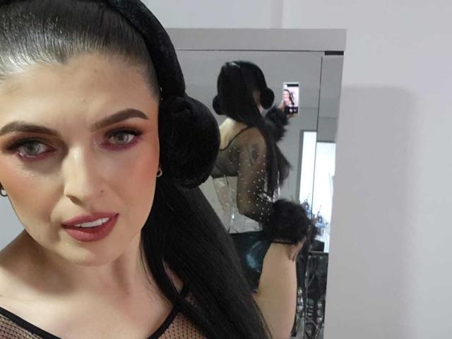 LizzyMontana - сексуальная веб-камера в реальном времени - 18647746