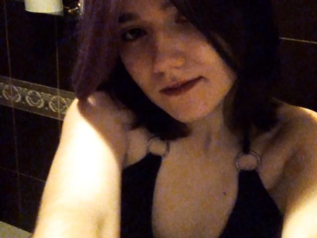 EmiliaBerries - Sexe cam en vivo - 18647838